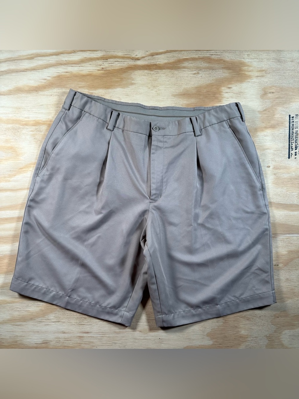 Vintage Nike Golf Fit DRY Shorts Tan Pleated Mens 38 Khaki Athletic Casual